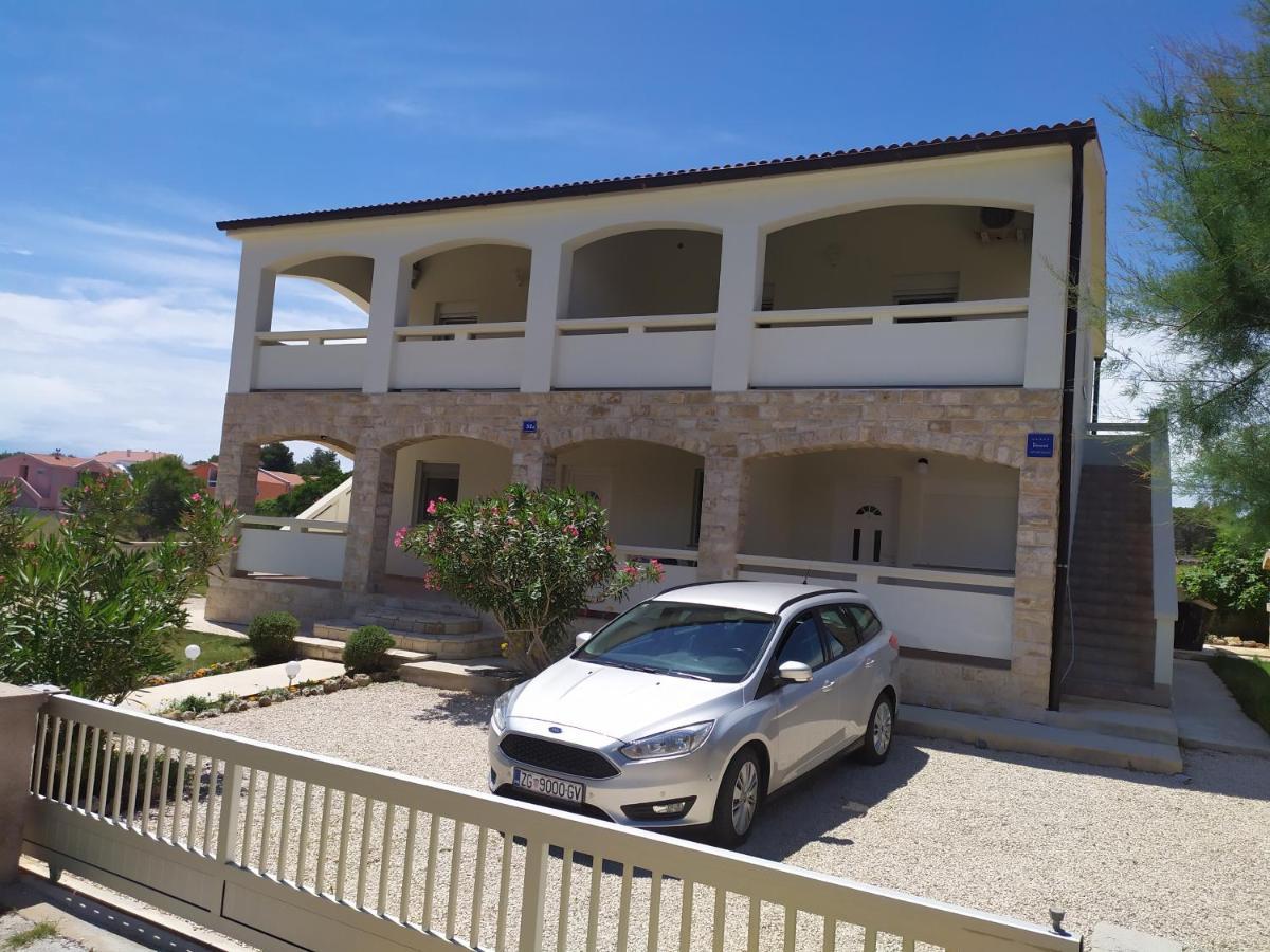 Apartmani Vjeko Vir Exteriör bild
