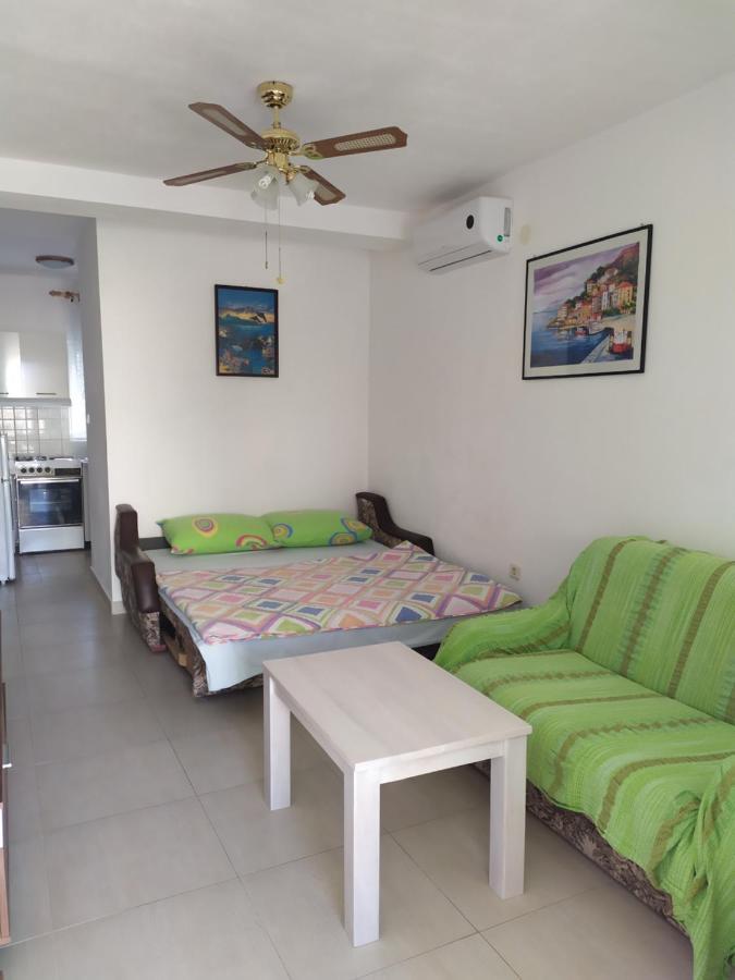 Apartmani Vjeko Vir Exteriör bild