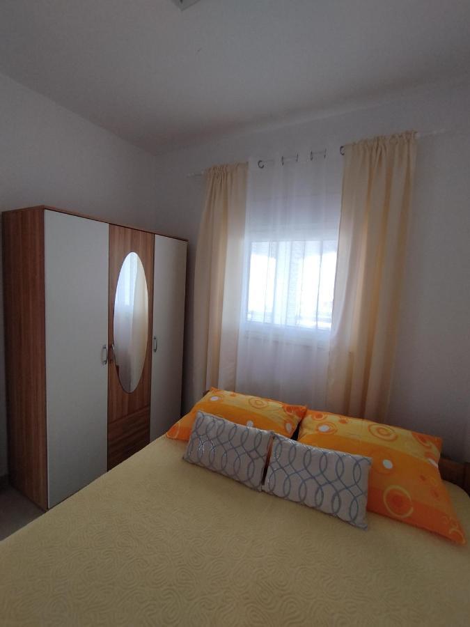 Apartmani Vjeko Vir Exteriör bild