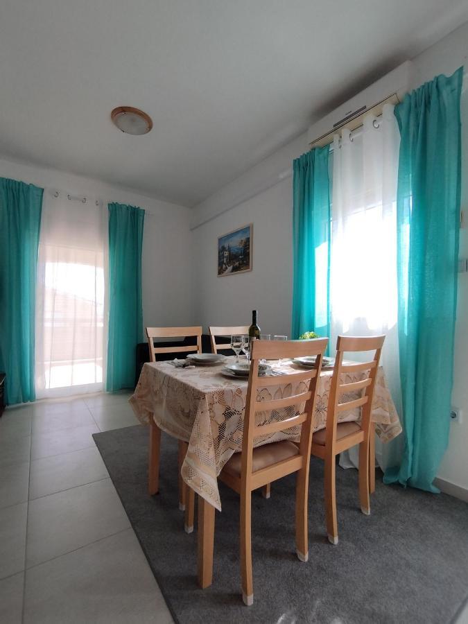 Apartmani Vjeko Vir Exteriör bild