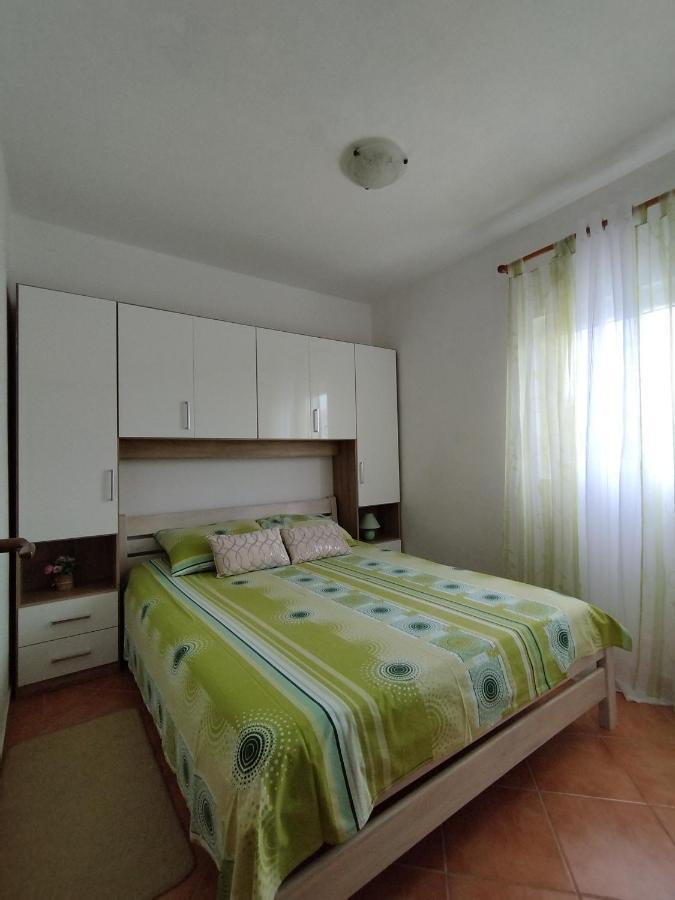 Apartmani Vjeko Vir Exteriör bild