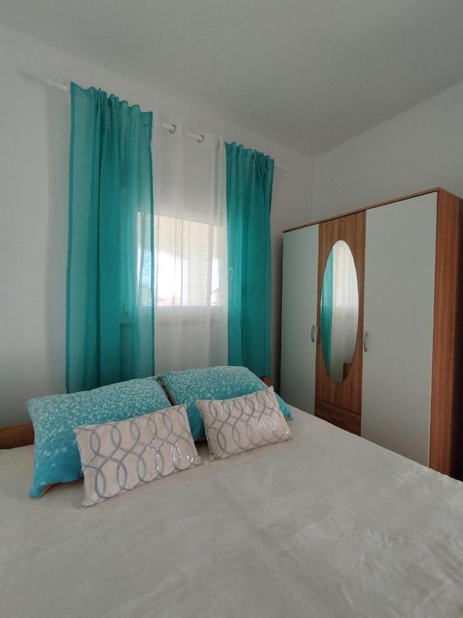 Apartmani Vjeko Vir Exteriör bild