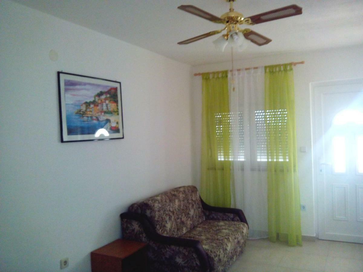 Apartmani Vjeko Vir Exteriör bild